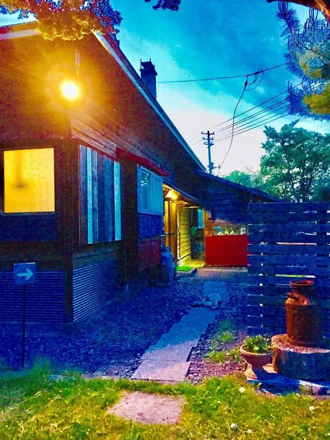 自然の中の古民家ゲストハウスちゃいはな庵 Organic County Style Classic House Chaihana An Toyako 0*,  日本